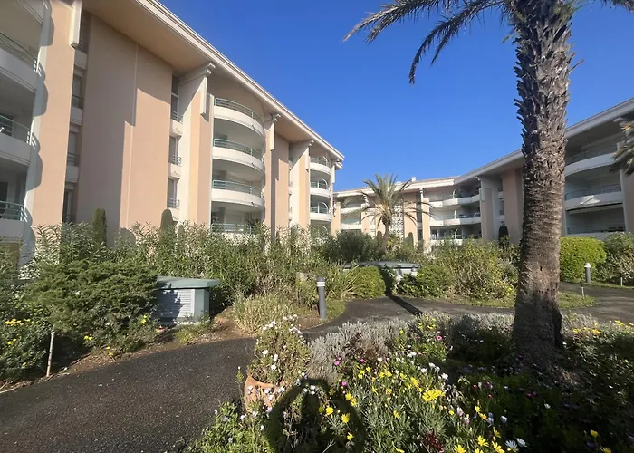 Port Frejus, Le Cesaree, Exceptionnel T3 Apartment *