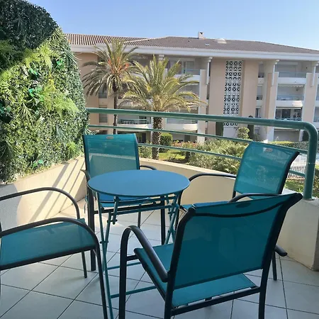 Апартаменты Port Frejus, Le Cesaree, Exceptionnel T3 *